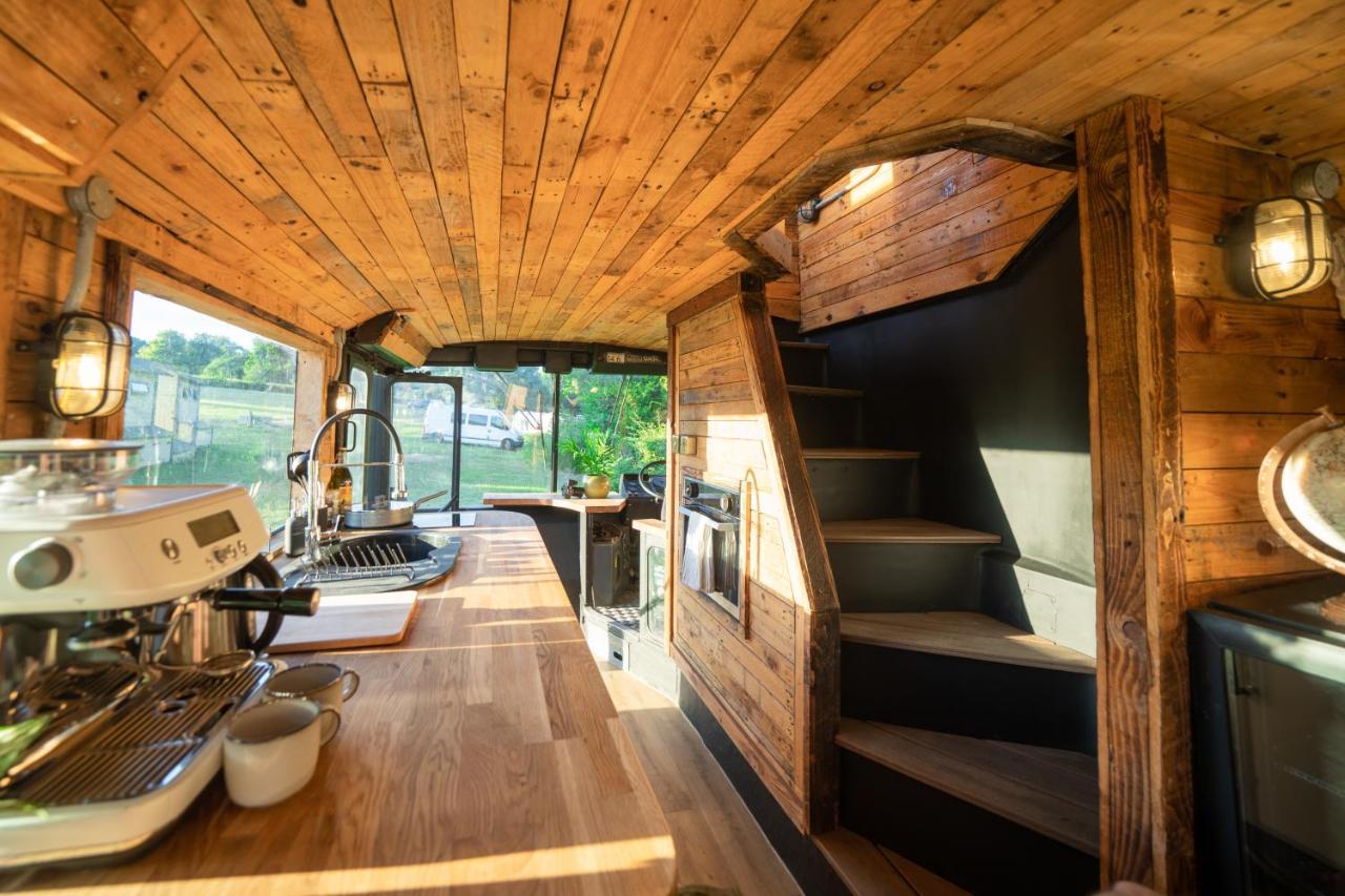 Delightful 2 Bed Double Decker Bus With Hot Tub Hotel Uckfield Kültér fotó