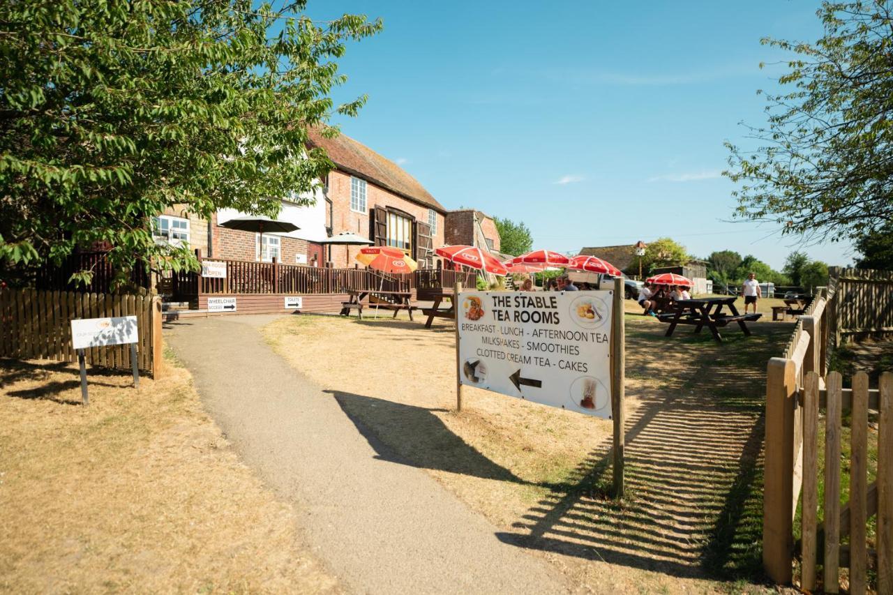 Delightful 2 Bed Double Decker Bus With Hot Tub Hotel Uckfield Kültér fotó